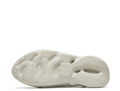 Yeezy Foam Runner "Sand"